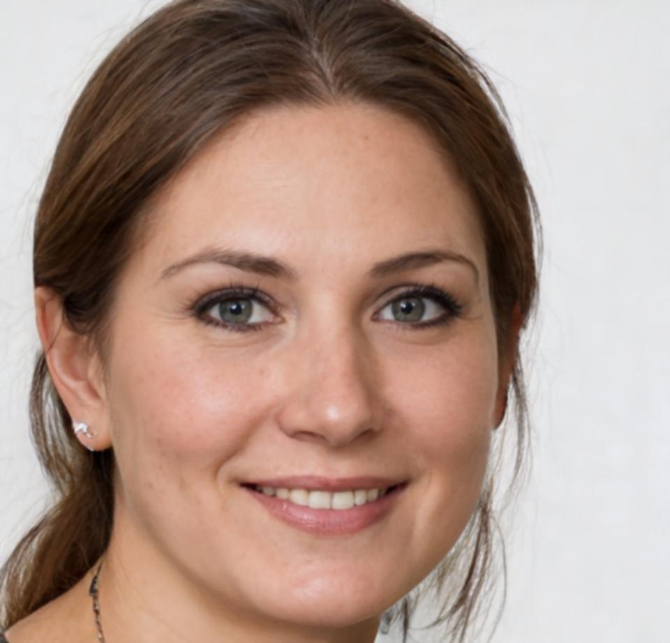 Saoirse Brennan, Investment Education Specialist at Luminex Arc